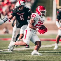 Houston Scores 49-Yard Hail Mary To Secure 1st Big 12 Win